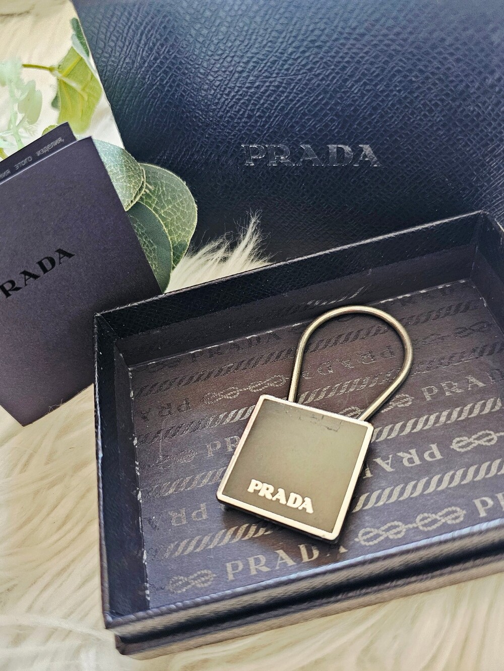 PRADA Enamel Bag/keychain Charm M715